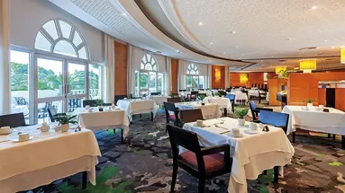 OCEANA HOTEL & SPA