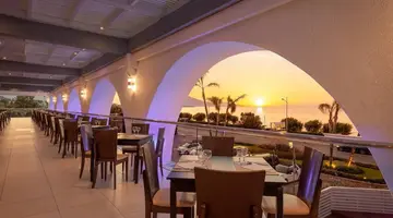 OCEANIS BEACH HOTEL
