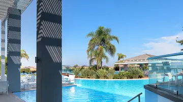 OCEANIS BEACH HOTEL