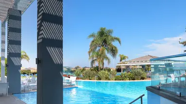 OCEANIS BEACH HOTEL