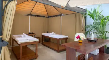 OCEANIS BEACH HOTEL
