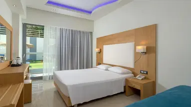 Oceanis Beach