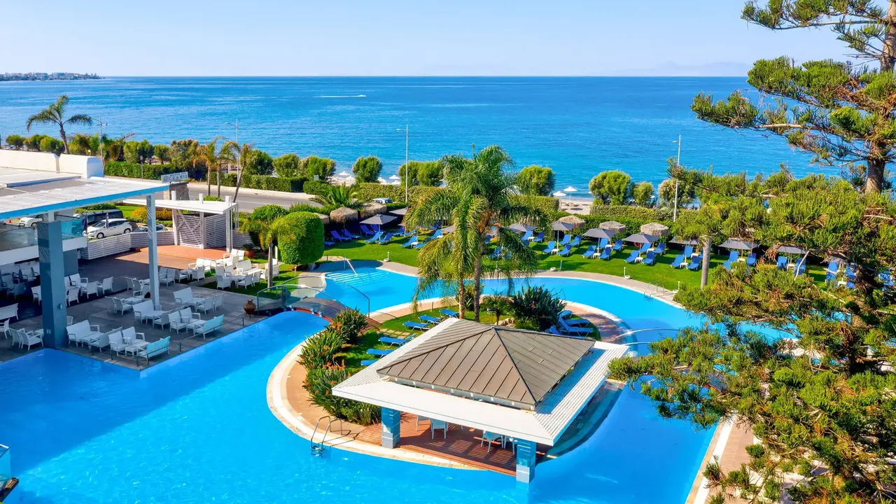 Oceanis Beach