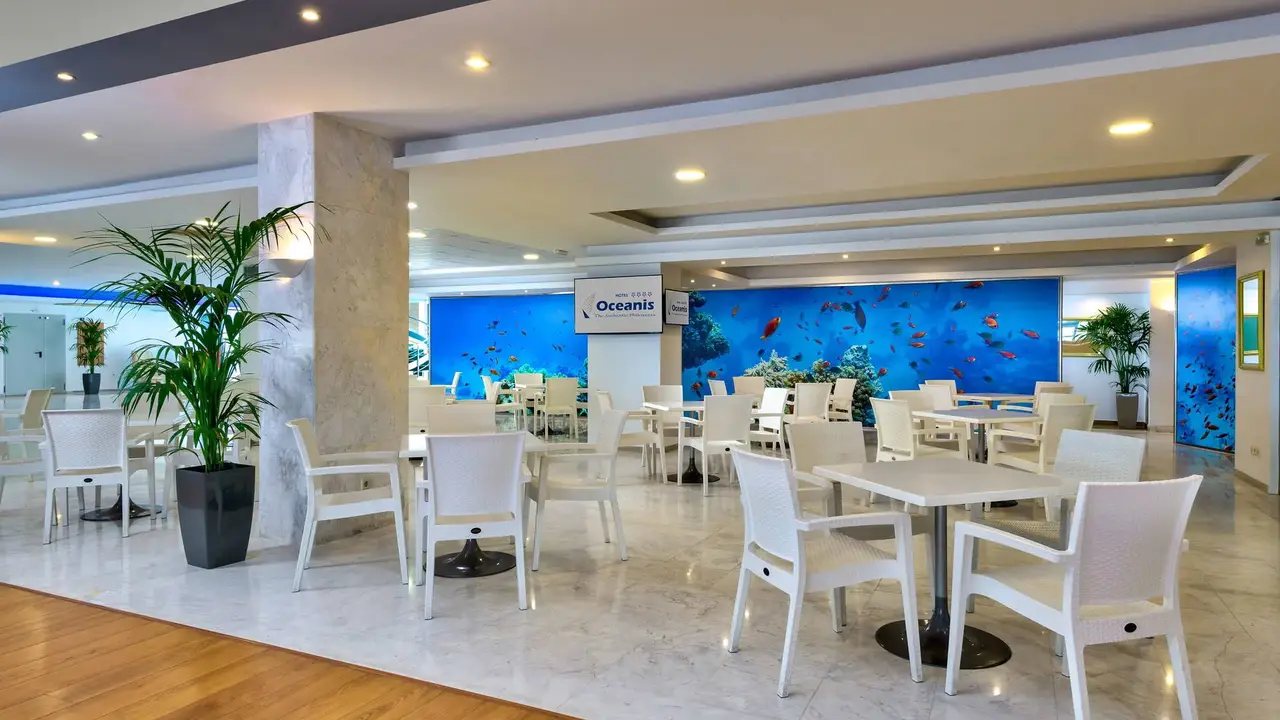 Oceanis Beach