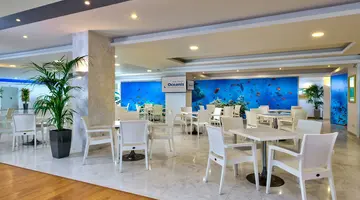 Oceanis Beach