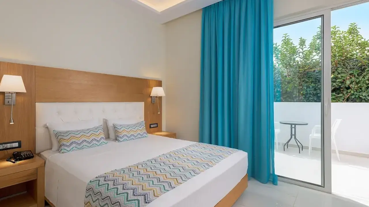 Oceanis Park Hotel