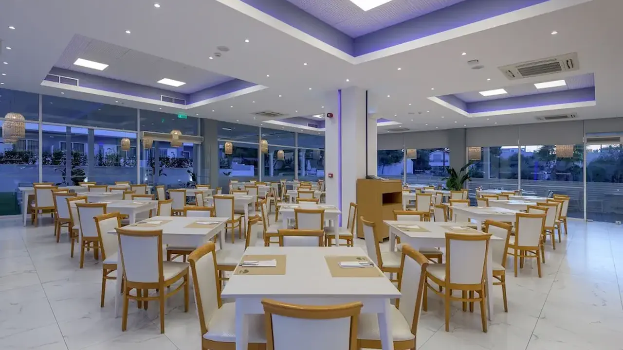 Oceanis Park Hotel