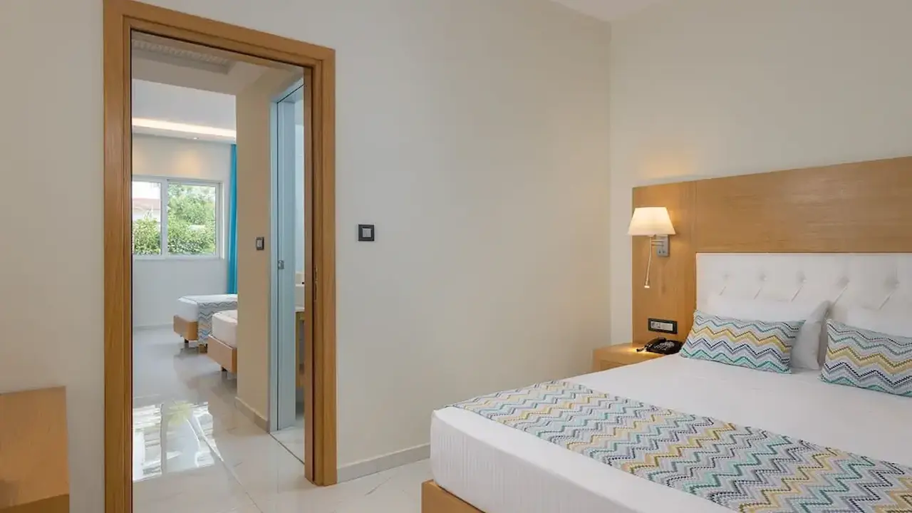 Oceanis Park Hotel