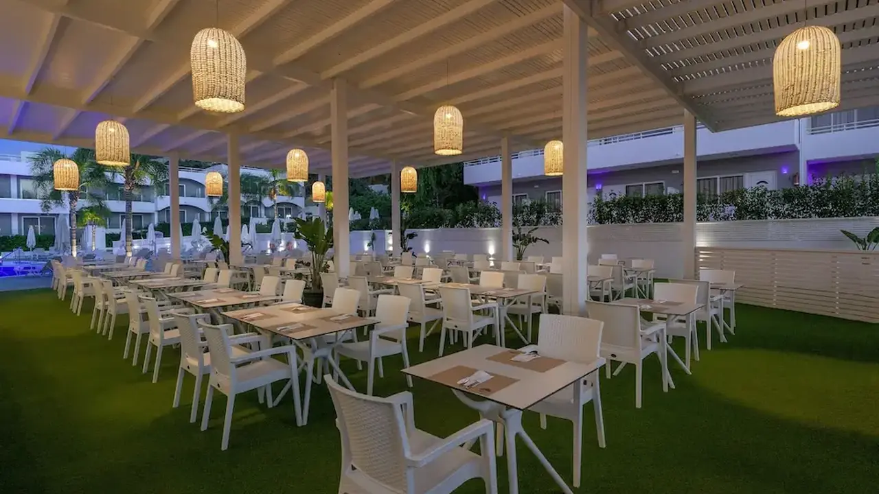 Oceanis Park Hotel