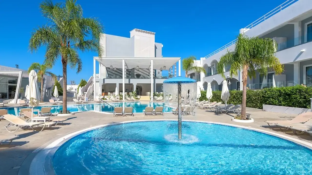 Oceanis Park Hotel