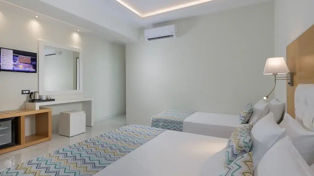 Oceanis Park Hotel