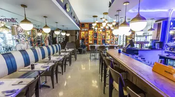 Oceanside Hotel + Suites