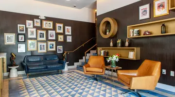 Oceanside Hotel + Suites