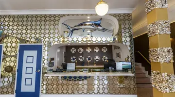 Oceanside Hotel + Suites