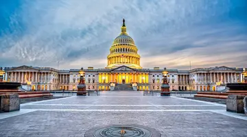 Od stolicy świata do stolicy USA