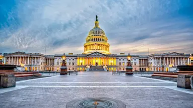Od stolicy świata do stolicy USA