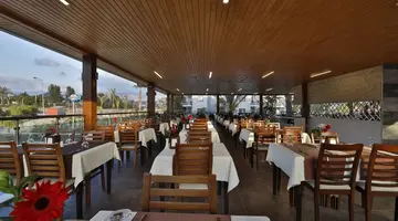 OJI BEACH HOTEL