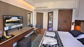OKEANOS BEACH BOUTIQUE HOTEL (ex. OKEANOS BEACH)