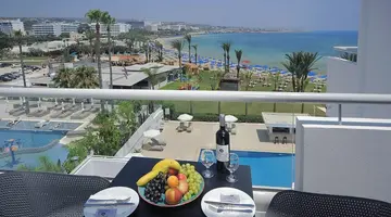Okeanos Beach Boutique Hotel