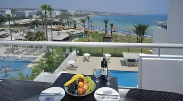 Okeanos Beach Boutique Hotel