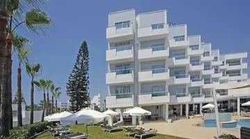 Okeanos Beach Boutique Hotel