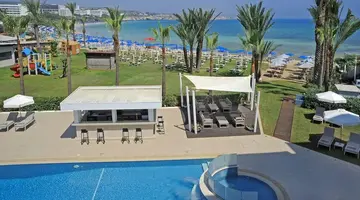 Okeanos Beach Boutique Hotel