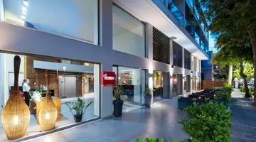 Oktober Downtown Boutique Hotel (ex Rooms)
