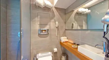 Oktober Downtown Boutique Hotel (ex Rooms)