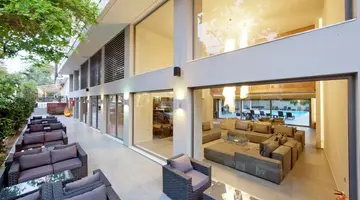 Oktober Downtown Boutique Hotel (ex Rooms)