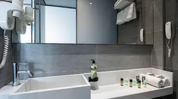 Oktober Downtown Boutique Hotel (ex Rooms)
