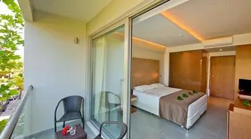 Oktober Downtown Boutique Hotel (ex Rooms)