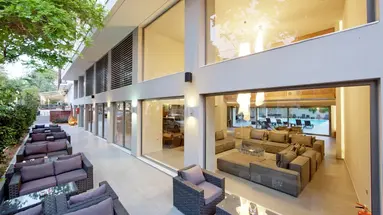 Oktober Downtown Boutique Hotel