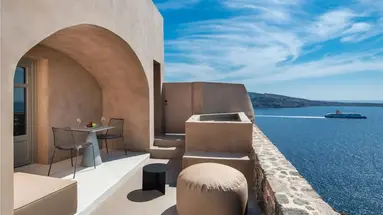 Old Castle Oia 4