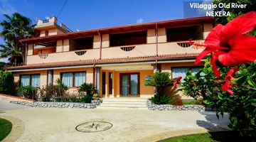 OLD RIVER VILLAGGIO