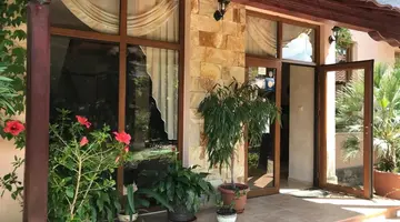Oleander House