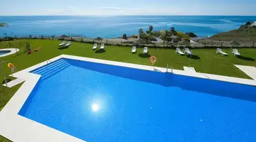 Olee Nerja Holiday Rentals by Fuerte Group