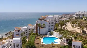 Olee Nerja Holiday Rentals by Fuerte Group