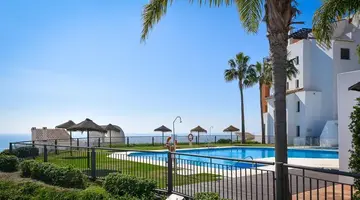 Olee Nerja Holiday Rentals by Fuerte Group