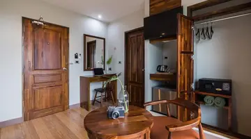 OLIVE TREE HOTEL