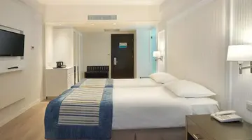 OLYMPIC LAGOON RESORT AYIA NAPA