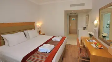 OLYMPIC LAGOON RESORT AYIA NAPA