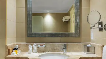 OLYMPIC LAGOON RESORT AYIA NAPA