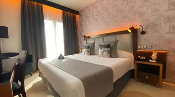 ON ALETA ROOM designed for adults