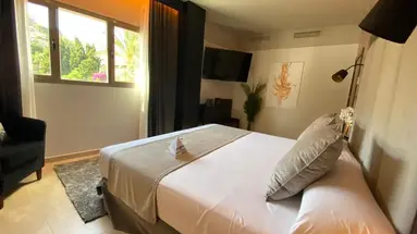 ON ALETA ROOM designed for adults