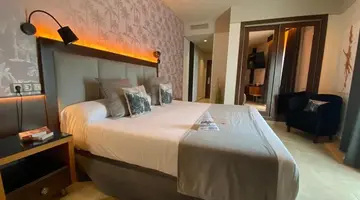 ON ALETA ROOM designed for adults