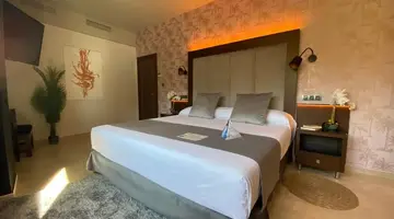 ON ALETA ROOM designed for adults