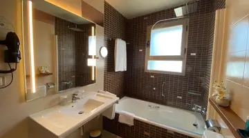 ON ALETA ROOM designed for adults