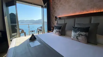 ON ALETA ROOM designed for adults