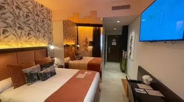ON ALETA ROOM designed for adults