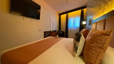 ON ALETA ROOM designed for adults